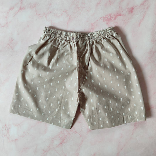 Beige dot